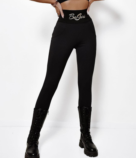 Czarne legginsy z haftowanym logo basari