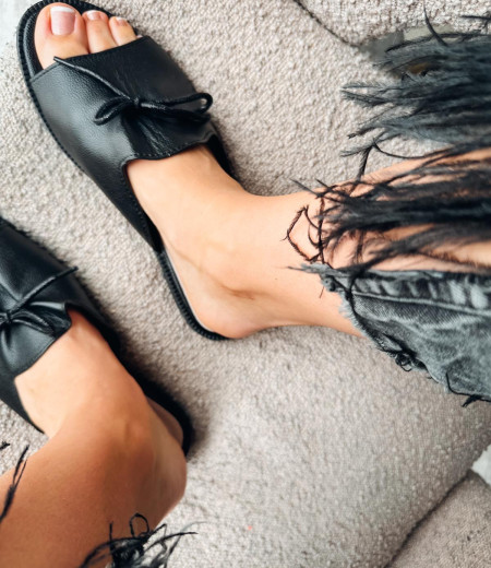 Klapki Amie black